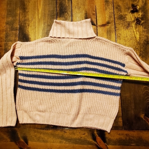 Pink Blue Striped Crop Turtleneck Sweater New Small - Picture 3 of 6